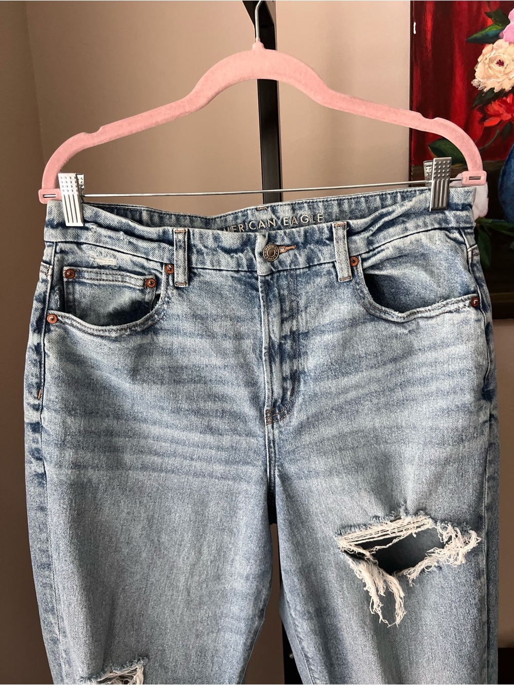 American Eagle Outfitters Light Blue wash ripped  Jeans - Picture 2 of 10